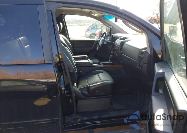 1N6AA0CC5BN315564: 44157687