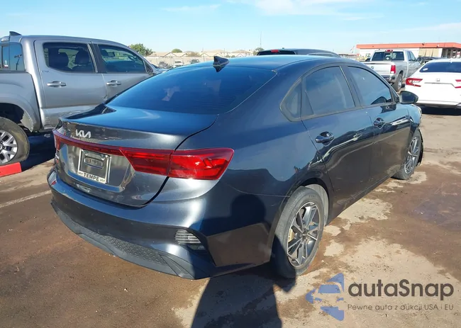 3KPF24AD5NE440937: 44157699