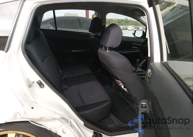 JF1GPAT63F8300745: 44157725