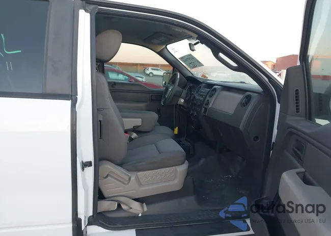 1FTRX12W79FA64900: 44157764