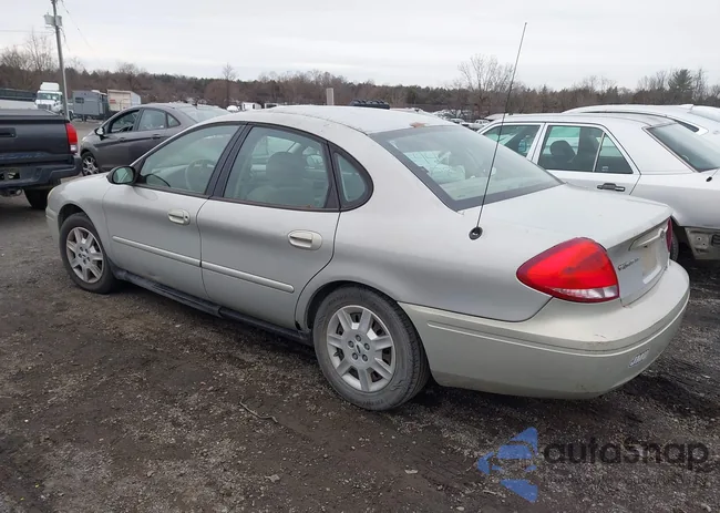 1FAFP53UX6A200619: 44157894