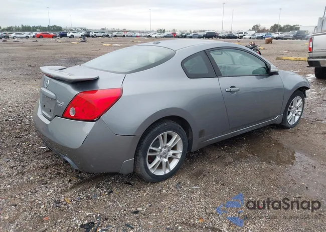 1N4BL24E88C135213: 44157998