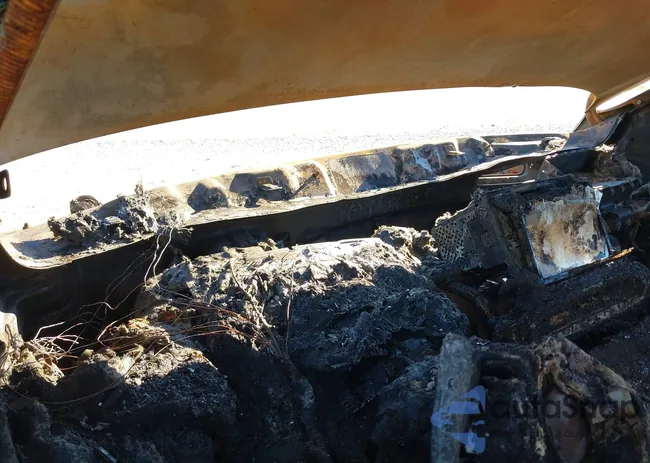 5NPE24AF0GH383784: 44158018