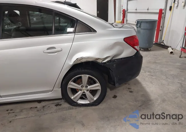 1G1PE5SB1F7106851: 44157078