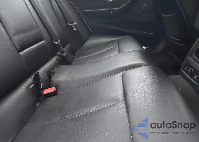 WBA3B9G59FNR92967: 44157143