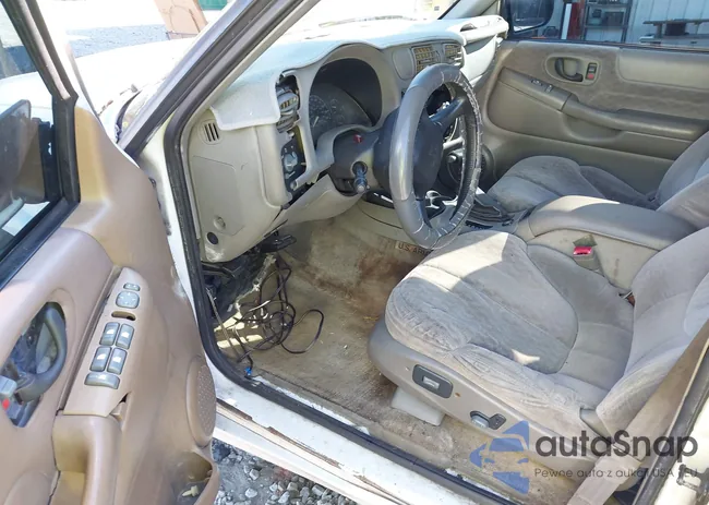 1GKCS13WXY2288918: 44157188