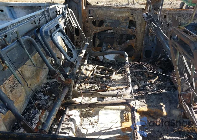 2GCEK13M181140546: 44157200