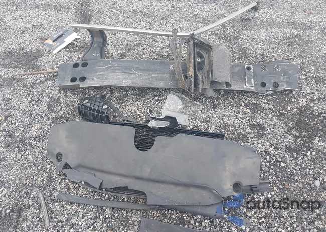 JN1BV7AR4FM422373: 44157285