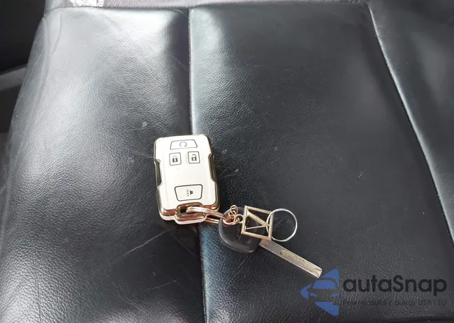 1GNSKHKC0KR206031: 44157335