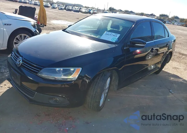 3VWL07AJ4EM440351: 44157369