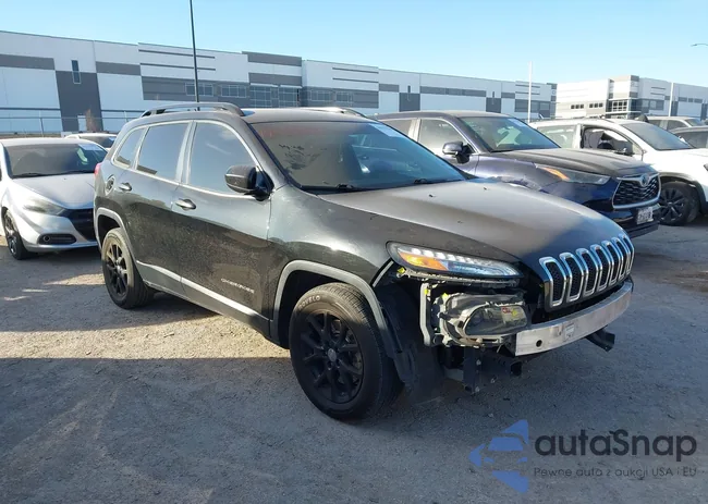 1C4PJLAB7GW324745: 44157385