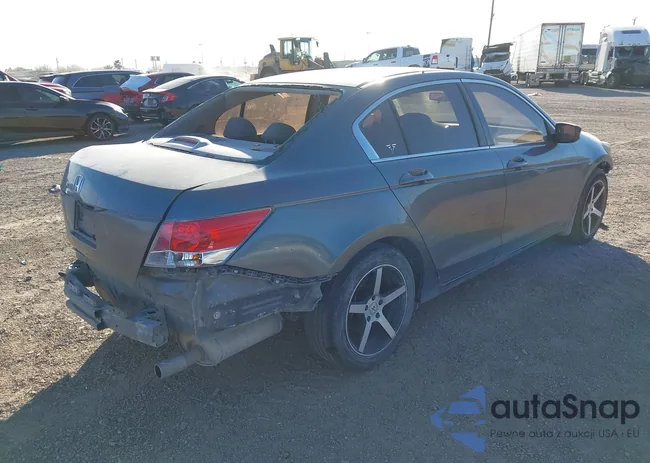 1HGCP26719A129284: 44158469