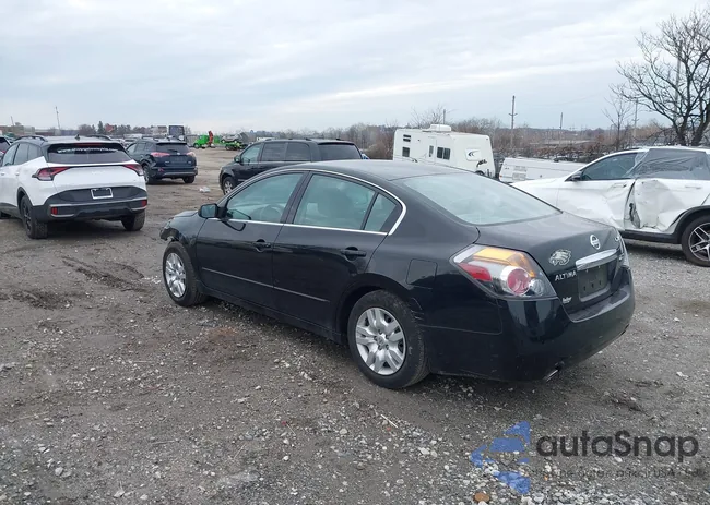 1N4AL2AP5CC145837: 44158484