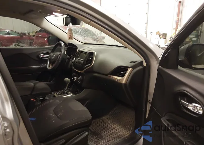 1C4PJMCS2FW610665: 44158485