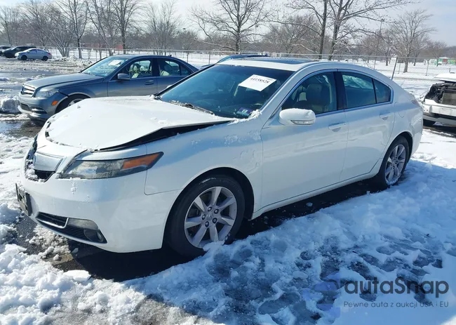 19UUA8F28DA015319: 44158528