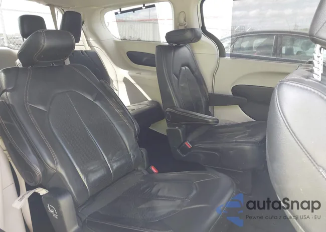 2C4RC1BG9LR105631: 44158559