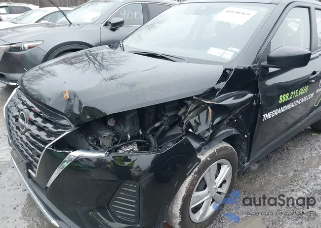 3N1CP5BV6RL555584: 44158569