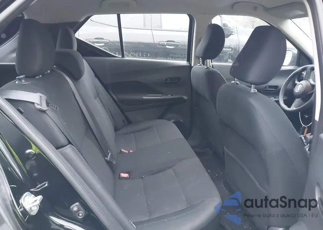 3N1CP5BV6RL555584: 44158569