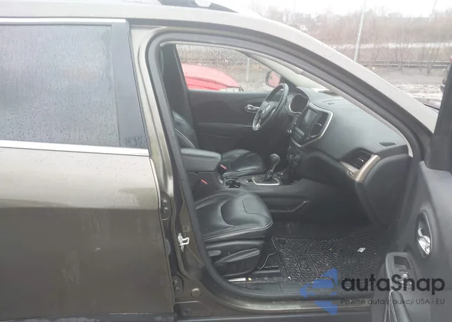 1C4PJMCS1FW640501: 44158590