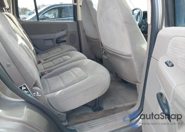 1FMDU73E62ZB05142: 44158640