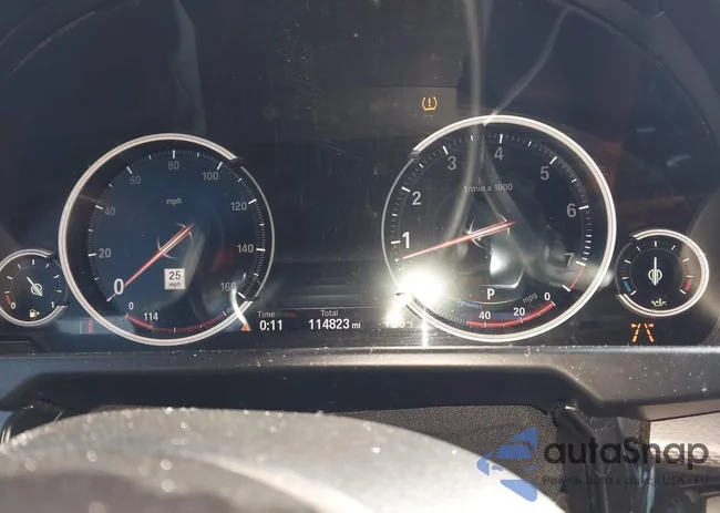 5UXKU6C52G0R33611: 44158654