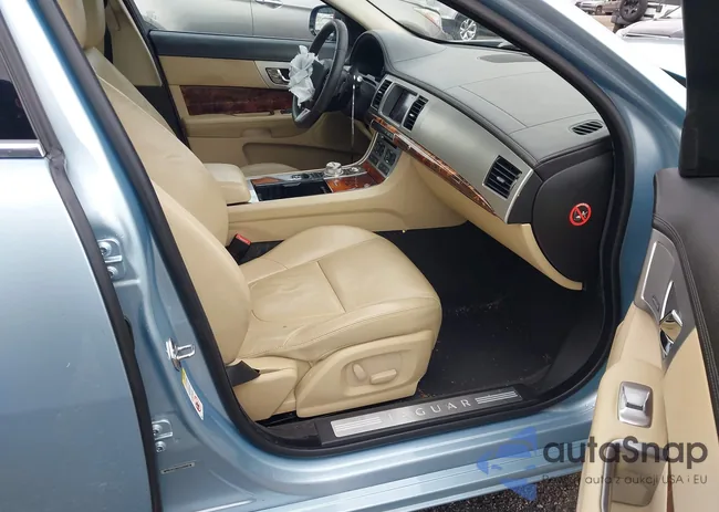 SAJWA0E72D8S73740: 44158657