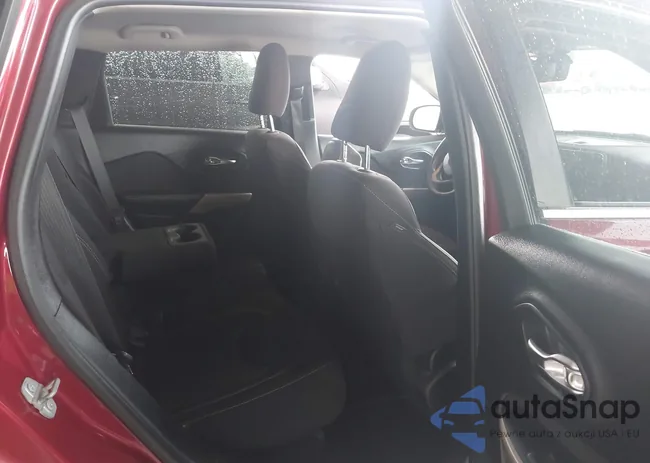 1C4PJLCB1HW644402: 44158660