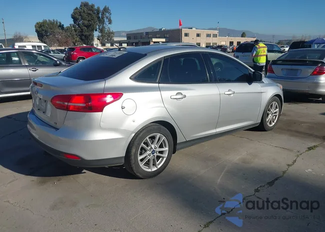 1FADP3F21JL207588: 44158675