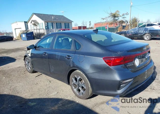 3KPF24AD0LE158637: 44158814