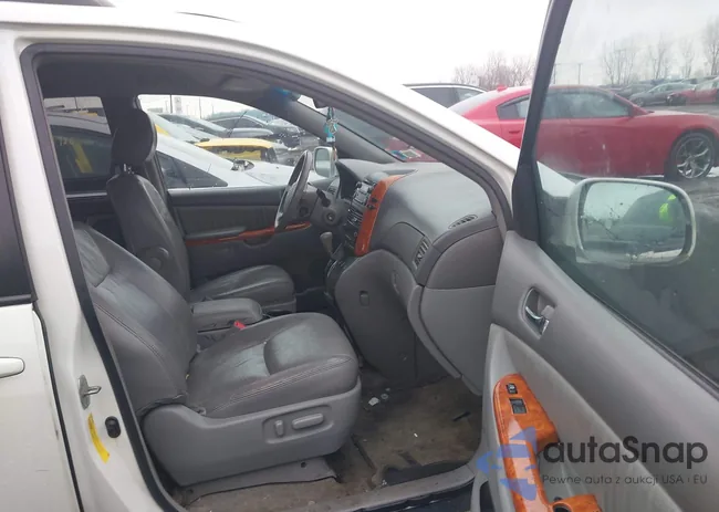 5TDZK22C19S236011: 44158855