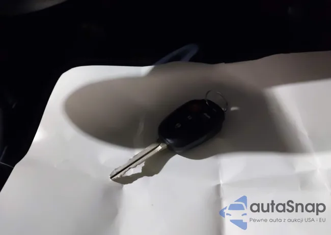 2T1BURHE6EC199845: 44158094