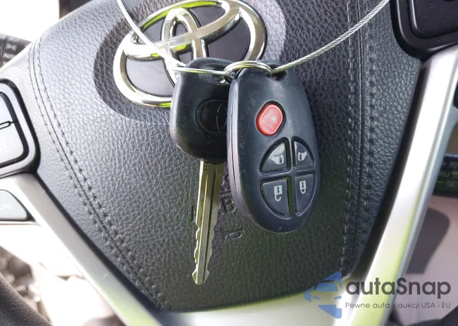 5TDKZ3DC3JS907201: 44158378