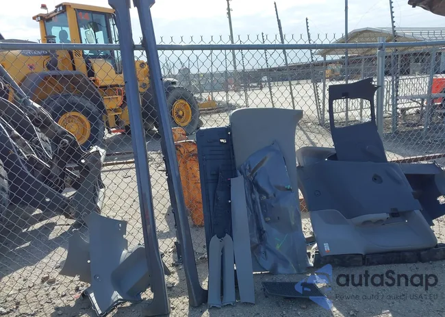 5TDKZ3DC3JS907201: 44158378