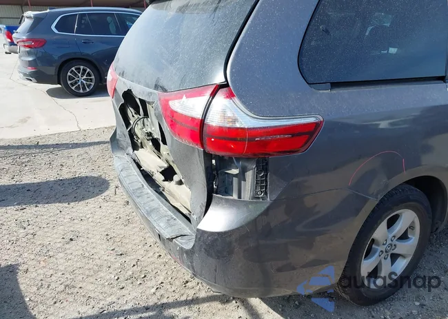 5TDKZ3DC3JS907201: 44158378