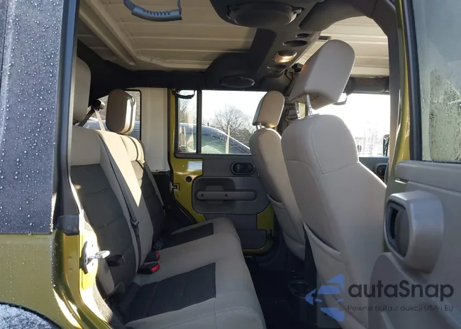 1J4BA3H18AL204205: 44158385