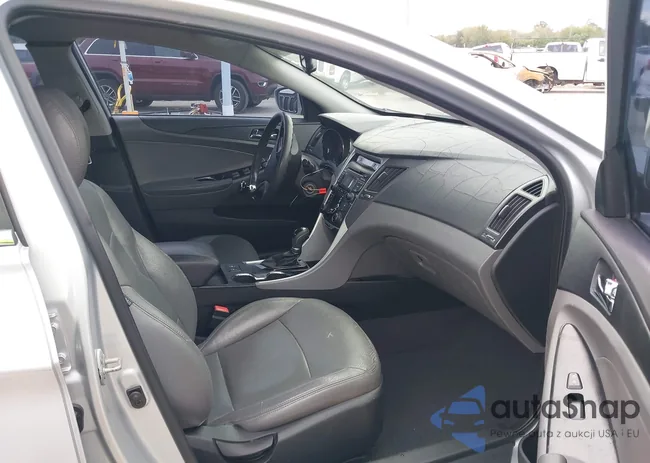 5NPEB4AC5DH551789: 44159462