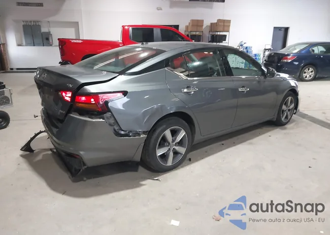 1N4BL4DW1LC116015: 44159600