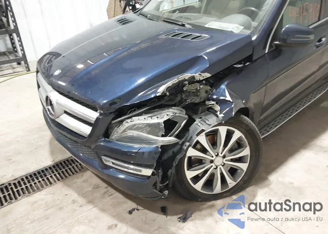 4JGDF7CE7DA220439: 44159631