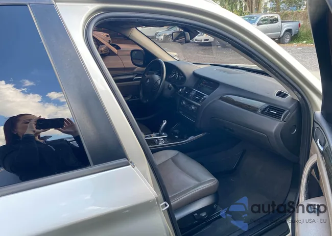 5UXWX9C51E0D29140: 44159664