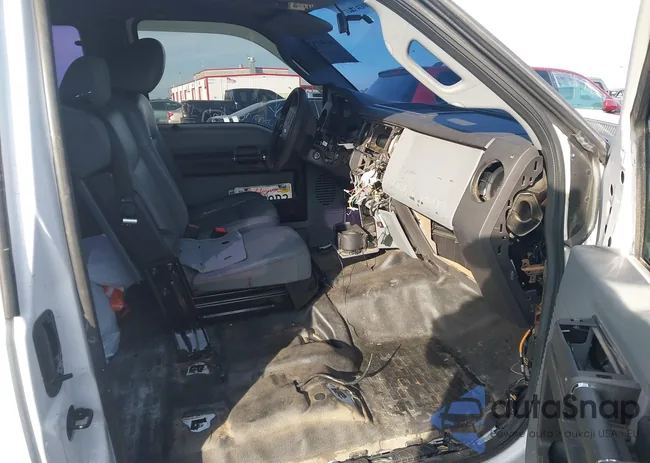 1FD7X2A64GEB80522: 44159732