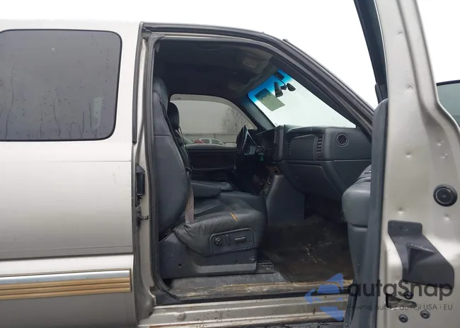 2GCEK19T121122568: 44159756