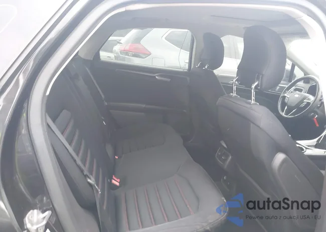 3FA6P0LU7ER255987: 44159757