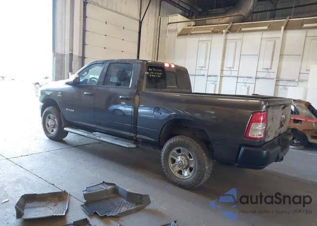 3C6UR5CL5MG654317: 44159973