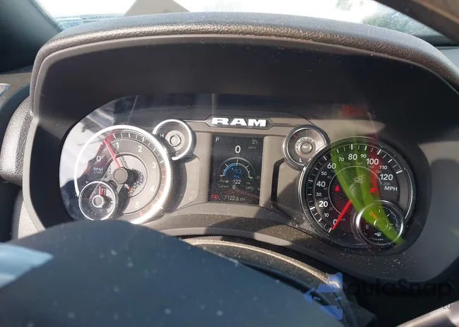 3C6UR5CL1RG327663: 44159087