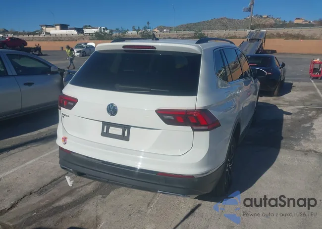 3VV3B7AX6MM138464: 44159093