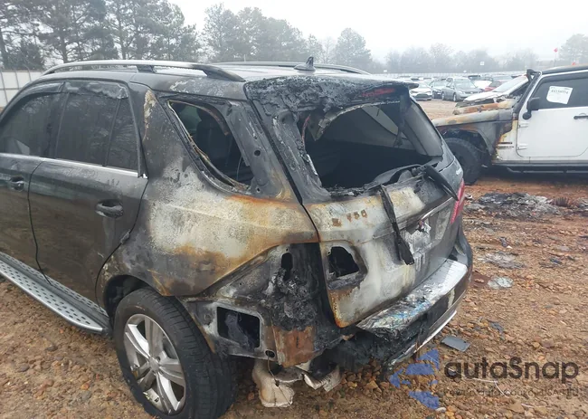 4JGDA5HB6EA289318: 44159108