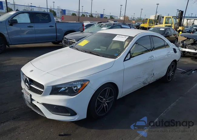 WDDSJ4EBXKN752209: 44159171