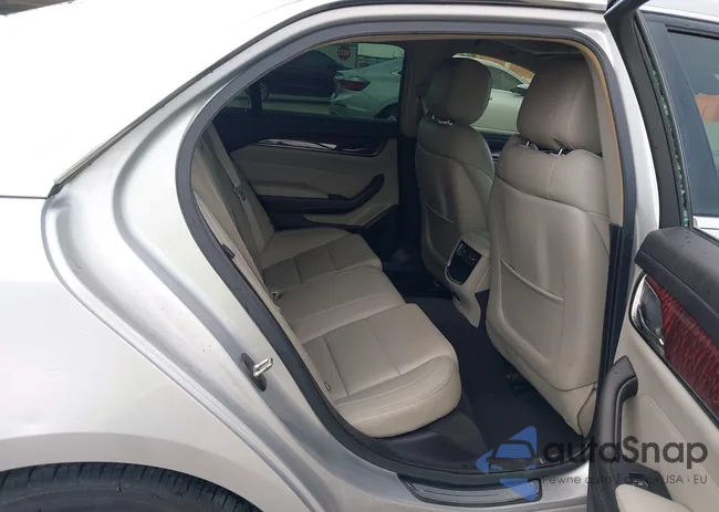 1G6AW5SX6J0140939: 44159256