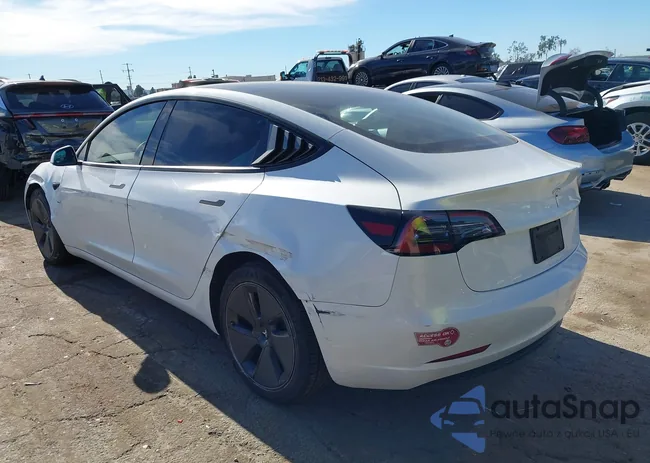 5YJ3E1EA3PF651382: 44160475