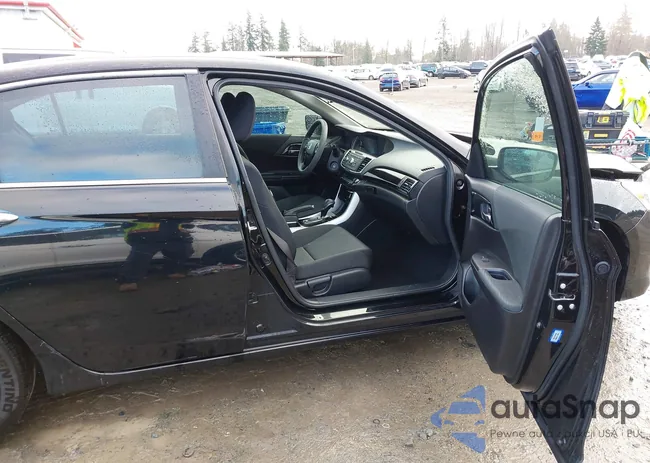 1HGCR2F30HA182788: 44160497